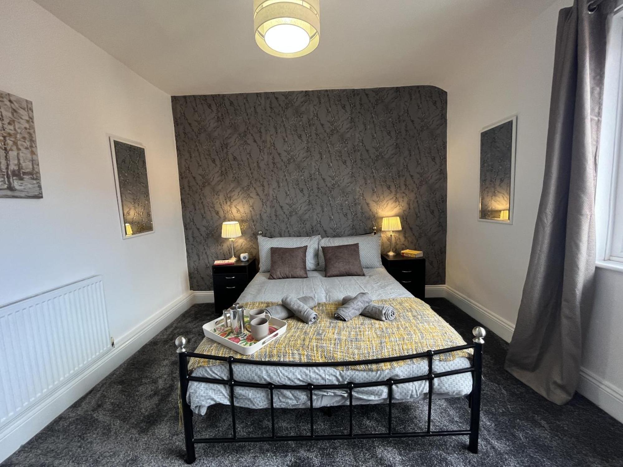 Modernised Central Wigan Townhouse Sleeps Up To 6 Exterior foto